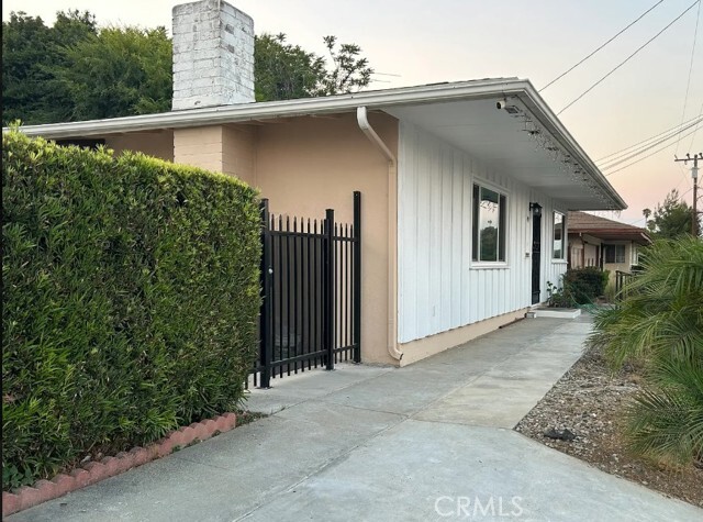 Building Photo - 183 W El Repetto Dr