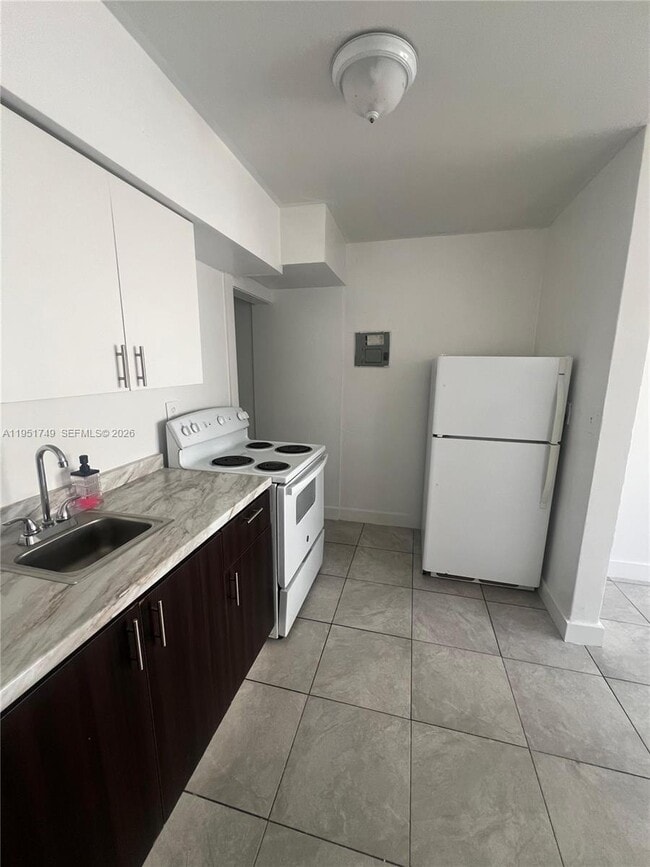 Building Photo - 16031 NE 18th Pl