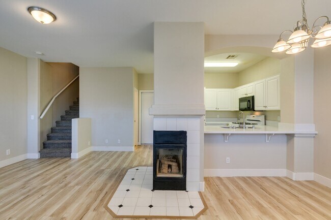 Building Photo - 3BDRM Townhome in Durango Trails community