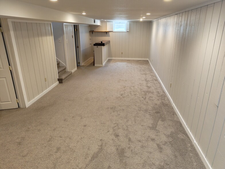 Basement Bar - 7114 Newland St