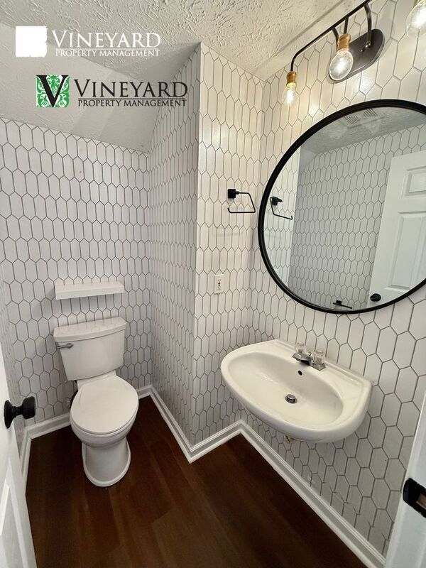 Building Photo - 421 Windcroft Cir NW