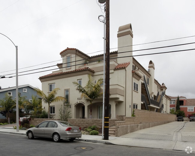 Building Photo - 5121 Dunbar Ave