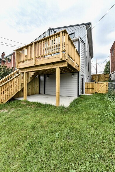 Building Photo - 5352 Chillum Pl NE