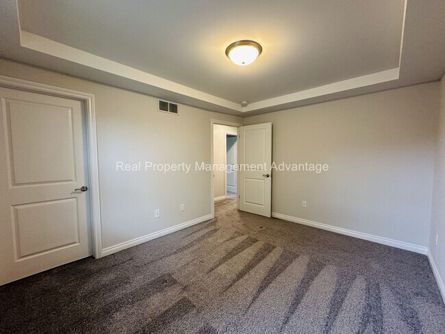 Building Photo - Stunning Contemporary New Build in Northwest Royal Oak