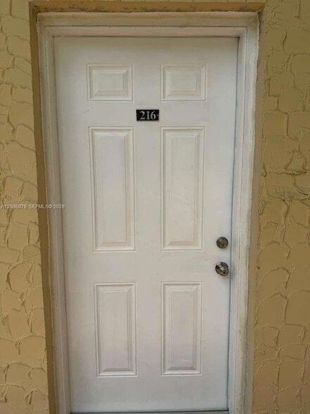 Building Photo - 8500 SW 109th Ave