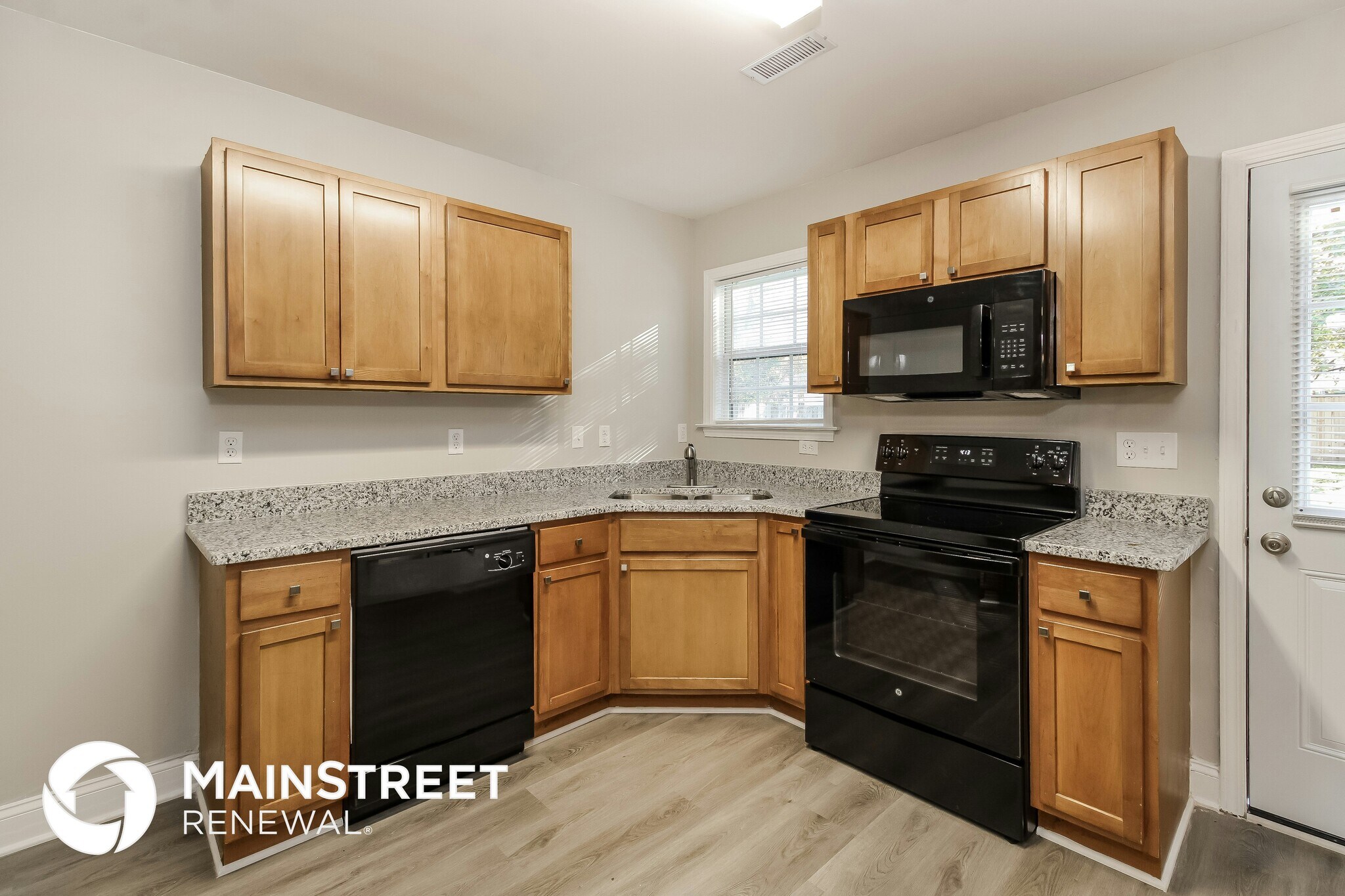 Building Photo - 2831 Camborne St