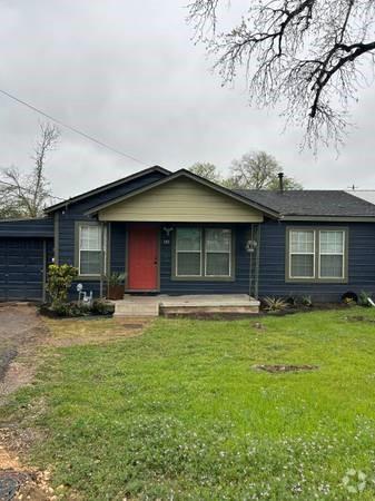 Building Photo - 110 Lessin Ln
