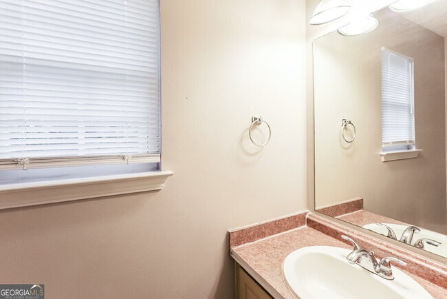Building Photo - 7752 New Castle Way