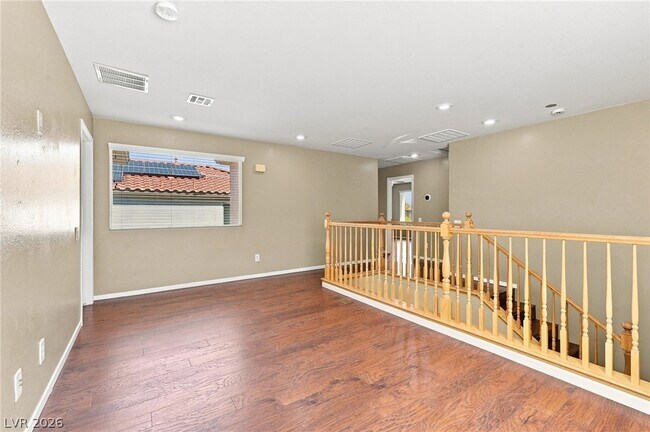 Building Photo - 11240 Woodland Violet Ave