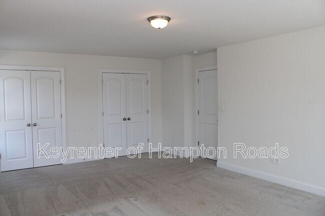 Building Photo - 1016 Beachstone Quay