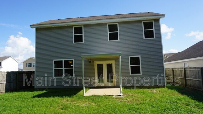 Building Photo - 2219 Waltham St