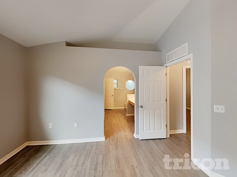 Building Photo - 1217 Sheridan Bay Dr