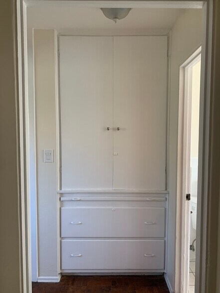 Building Photo - 4528 35th St