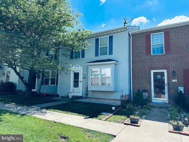 Primary Photo - 110 Stull Ct