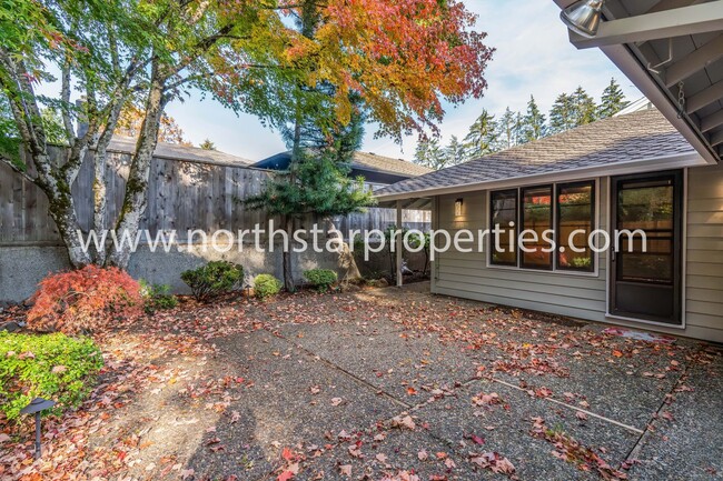 Building Photo - Charming One Level Lake Oswego