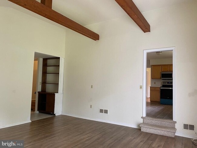 Building Photo - 134 Chapel Hill Dr