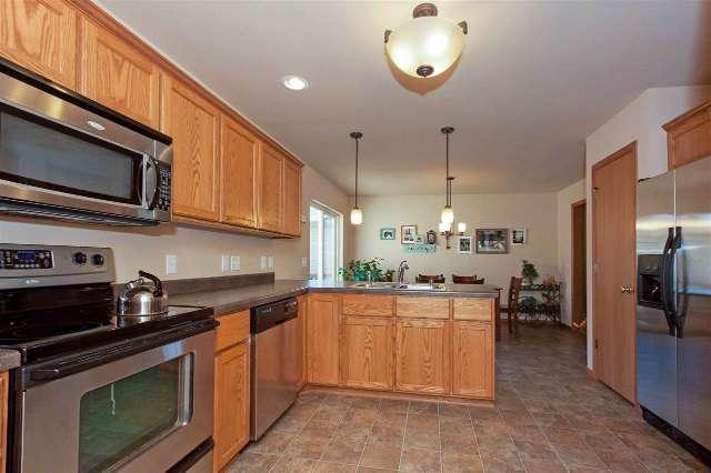 Building Photo - 8867 Sunstone Ln