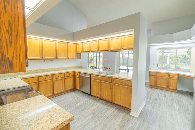 Building Photo - 2536 Mason Oaks Dr