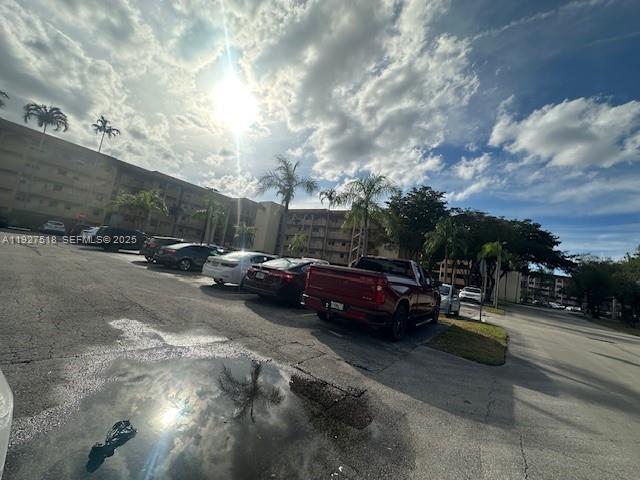 Building Photo - 3905 N Nob Hill Rd