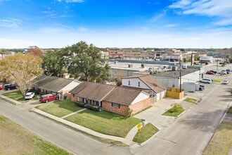 Building Photo - 1502 Dabney Dr