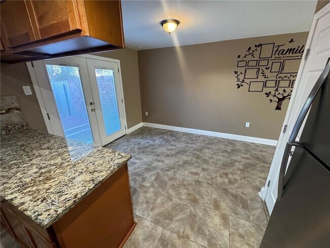 Building Photo - 309 Cherry Blossom Ln