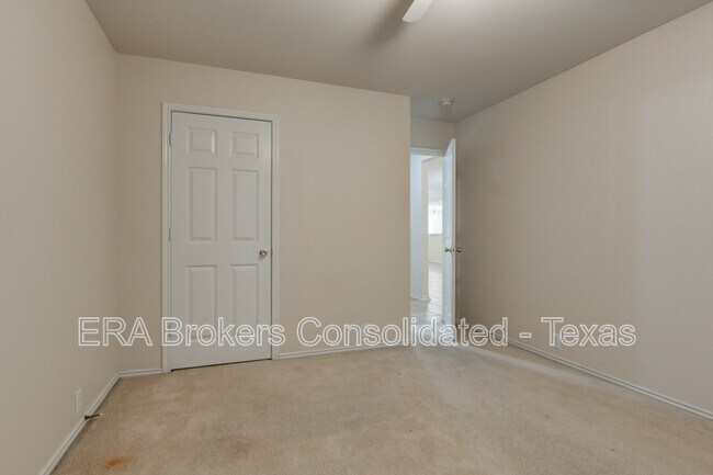 Building Photo - 1644 Cloudy Brook