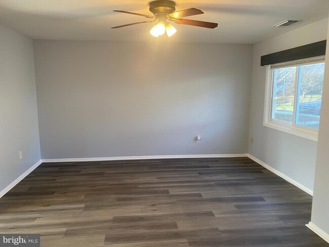 Building Photo - 4313 White Oak Ct