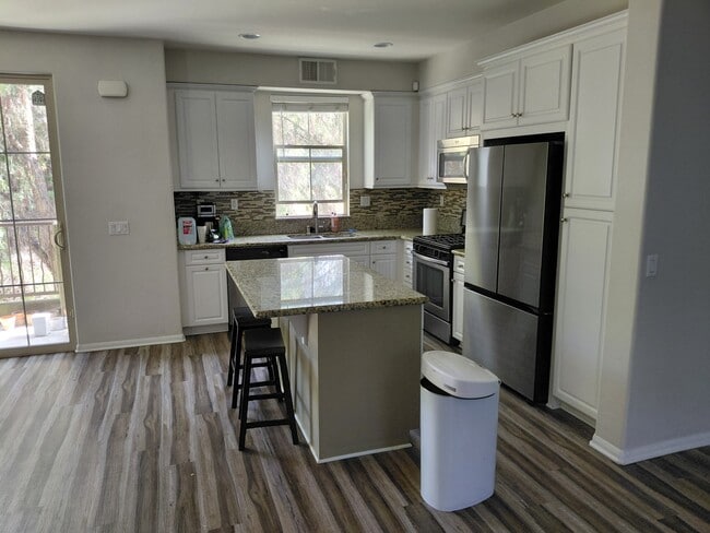 Building Photo - 1830 Crimson Ct