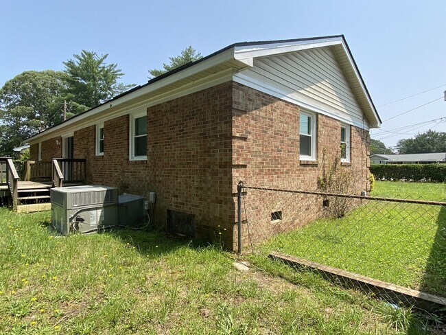 Building Photo - 5421 Silver Pine Ct