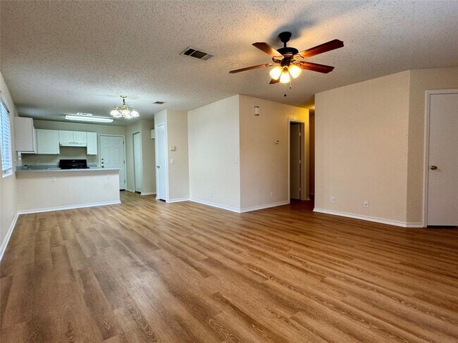 Building Photo - 109 Segovia Way