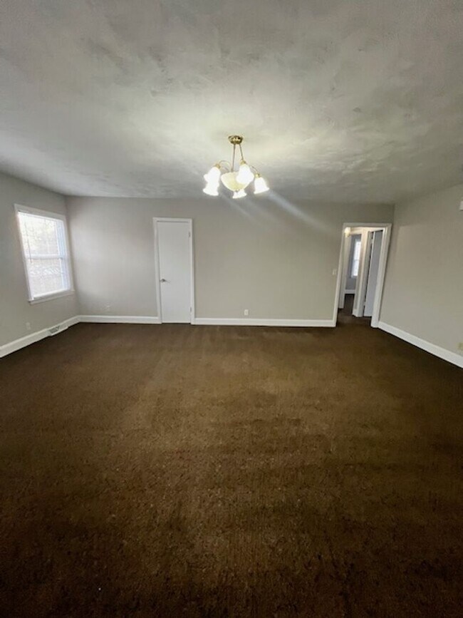 Building Photo - Charming 3-bedroom, 1-bath in Wilmore, KY