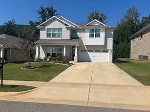 Building Photo - 4024 Rockland Cir SE