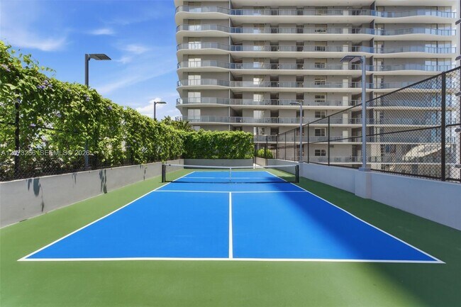 Building Photo - 1400 Biscayne Blvd