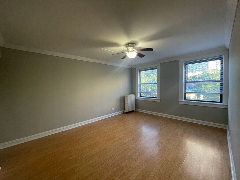 Building Photo - 831 W Bradley Pl