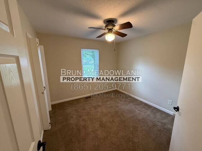 Building Photo - 103 Mapletree Ln