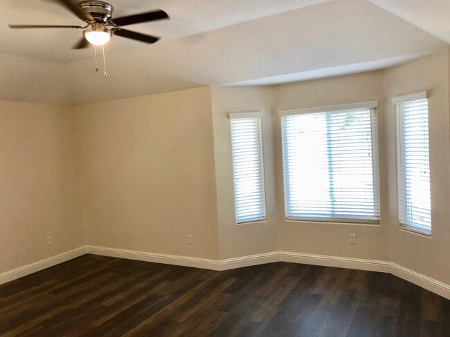 Building Photo - $2,950 Alluvial & Cedar, 4 Bedroom - N. Wo...