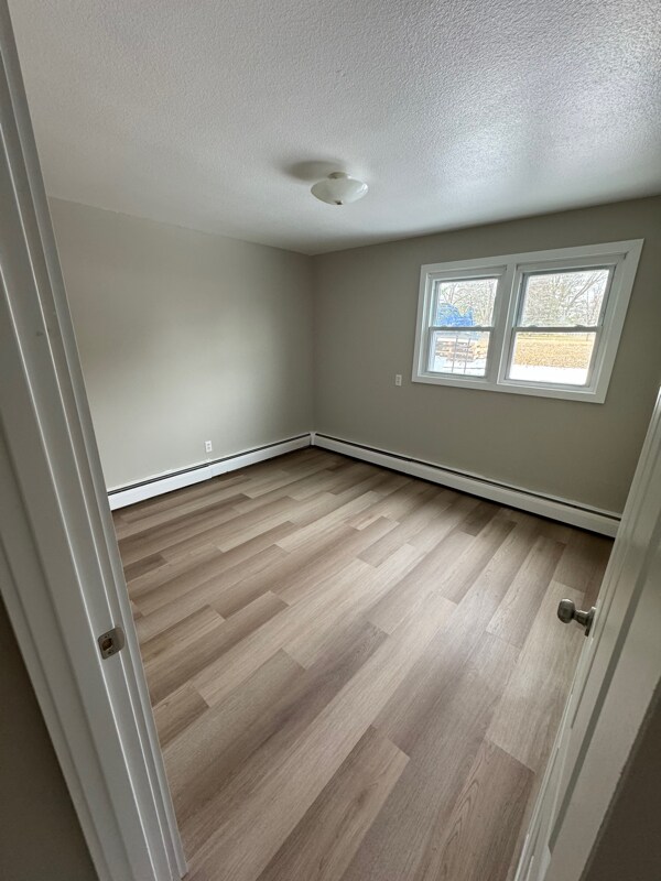 Building Photo - 202 Lincoln St