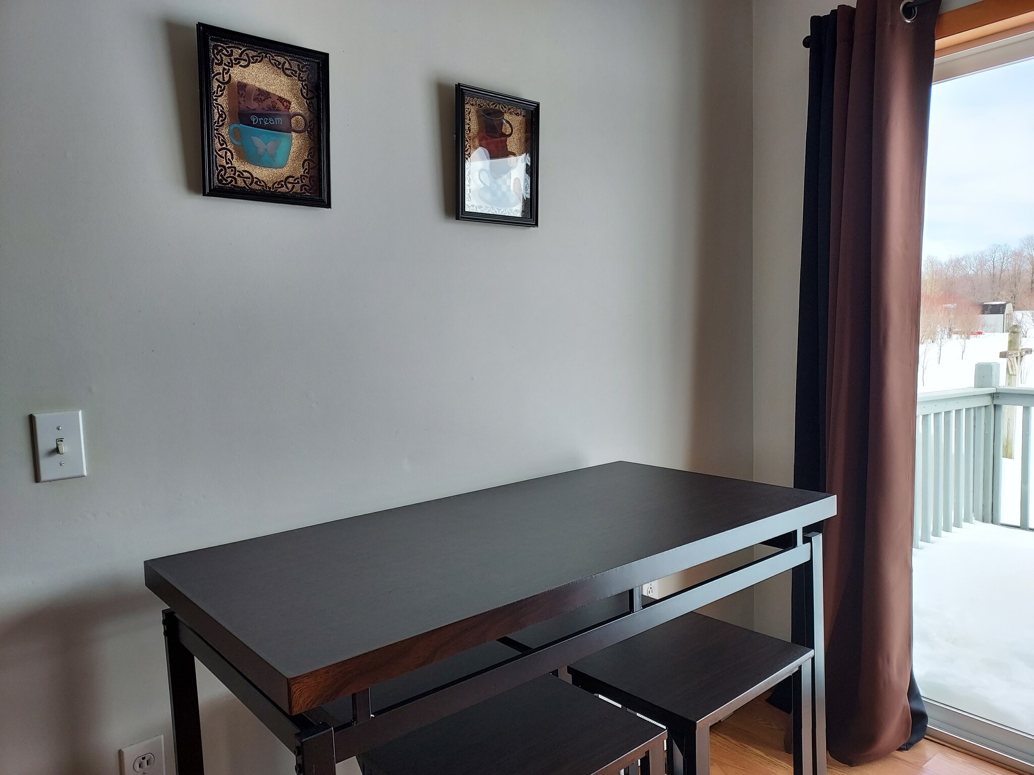 Dining Area - 18148 Switzer Rd