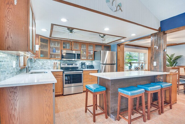 Building Photo - 2360 Willow Tree Trail