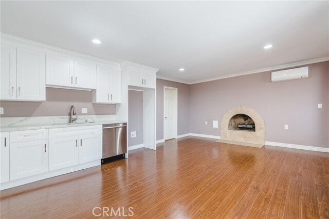 Building Photo - 500 N Sunset Canyon Dr