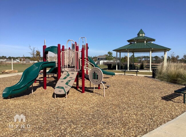 Building Photo - 15419 Maple Ter Dr