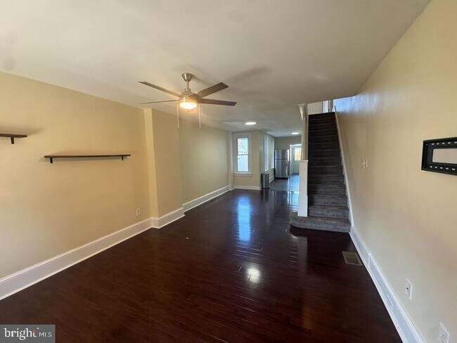 Building Photo - 405 Walnut St