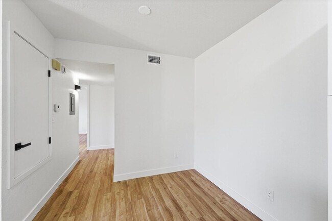 Building Photo - 1942 S Emerson