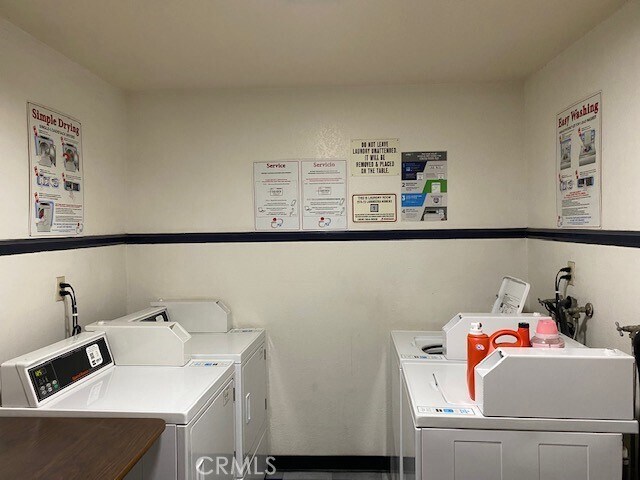 Building Photo - 18530 Hatteras St