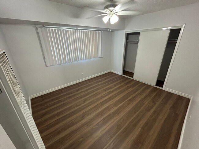 Building Photo - 1/2 OFF FIRST MONTH'S RENT studio with ALL UTILITIES PAID!