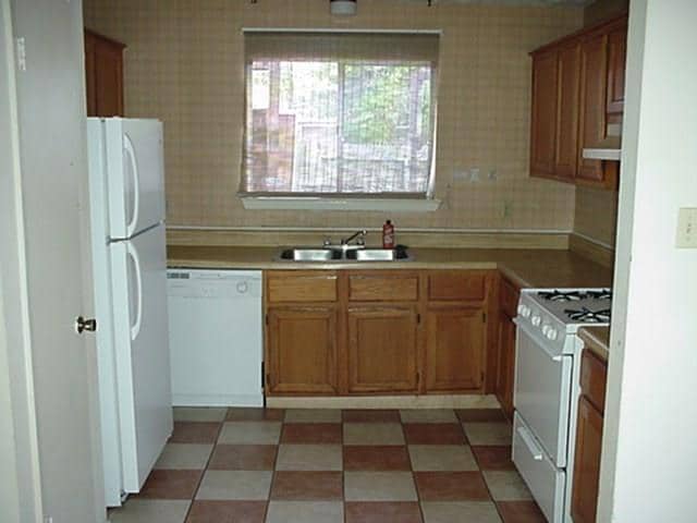Building Photo - 19917 Stoney Haven Dr