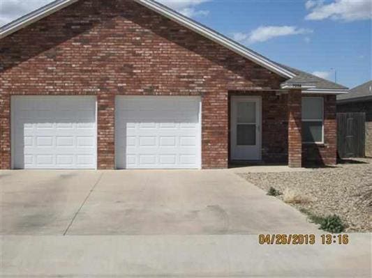 Building Photo - 708 Bison Rd