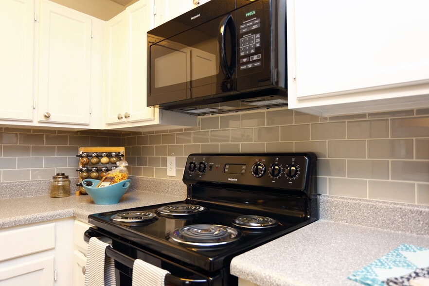 Kitchen - Aqua at Sandy Springs