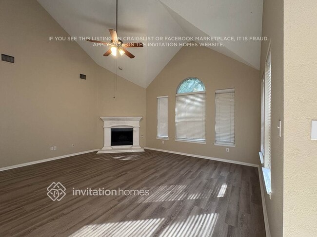 Building Photo - 1012 Tanglewood Dr