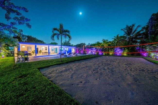 Building Photo - 305 NW 124th St